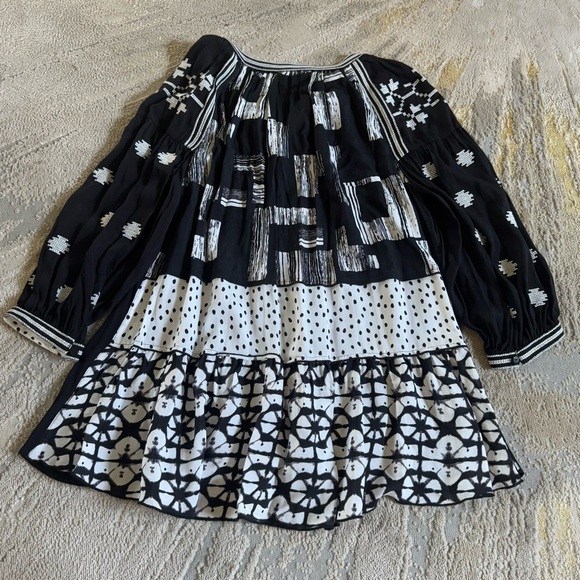 John Mark black white peasant top blouse boho embroidered tassel tie large - Picture 2 of 10